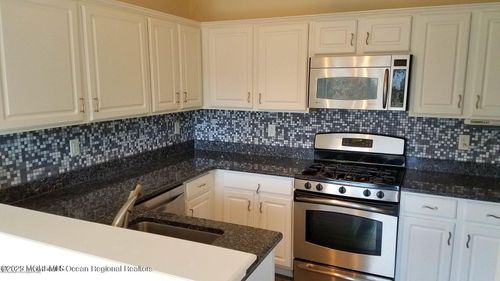 11 Hawthorne Dr, Tinton Falls, NJ, 07753-7596 | Card Image