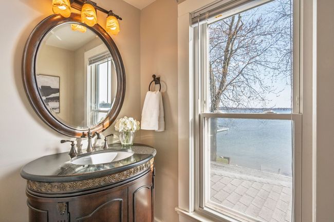 2nd Floor Bath | Image 26