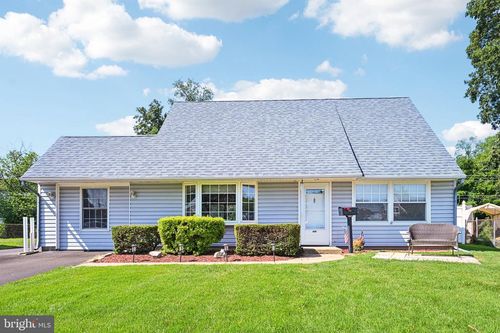 145 Mill Dr, LEVITTOWN, PA, 19056-3620 | Card Image