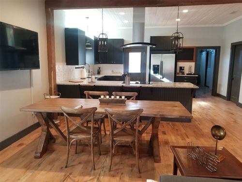 410 E Milam St, Round Rock, TX, 78664-5356 | Card Image