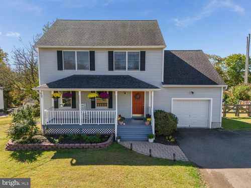 16 Chestnut Ave, Frenchtown, NJ, 08825-1003 | Card Image