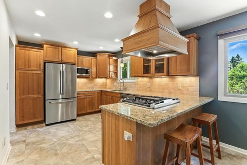 5820 139th St W, Apple Valley, MN, 55124-6905 | Card Image