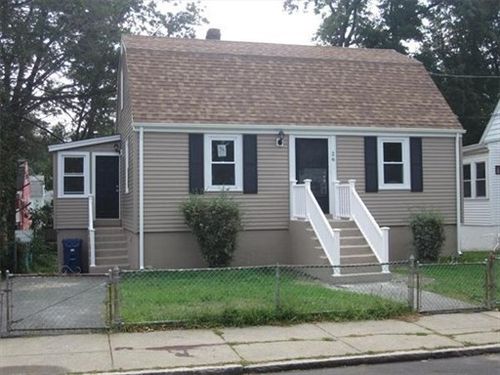 26 Hopewell Rd, Boston, MA, 02136-6432 | Card Image