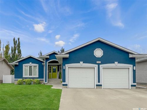 512 Keene Dr, Swift Current, SK, S9H0B4 | Card Image