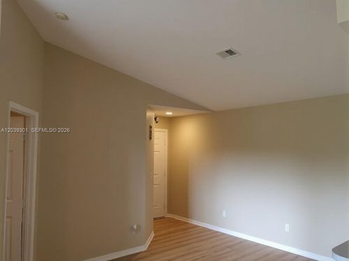 0-7511 Seurat St, ORLANDO, FL, 32819-7312 | Card Image