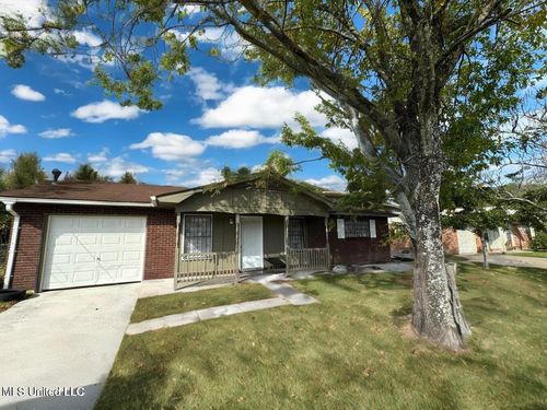 3407 Kimberly Dr, Moss Point, MS, 39563-6219 | Card Image