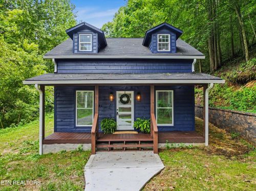 3539 Woodgrove Ln, Maryville, TN, 37803-2790 | Card Image