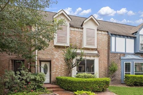 207-840 Threadneedle St, Houston, TX, 77079-2825 | Card Image