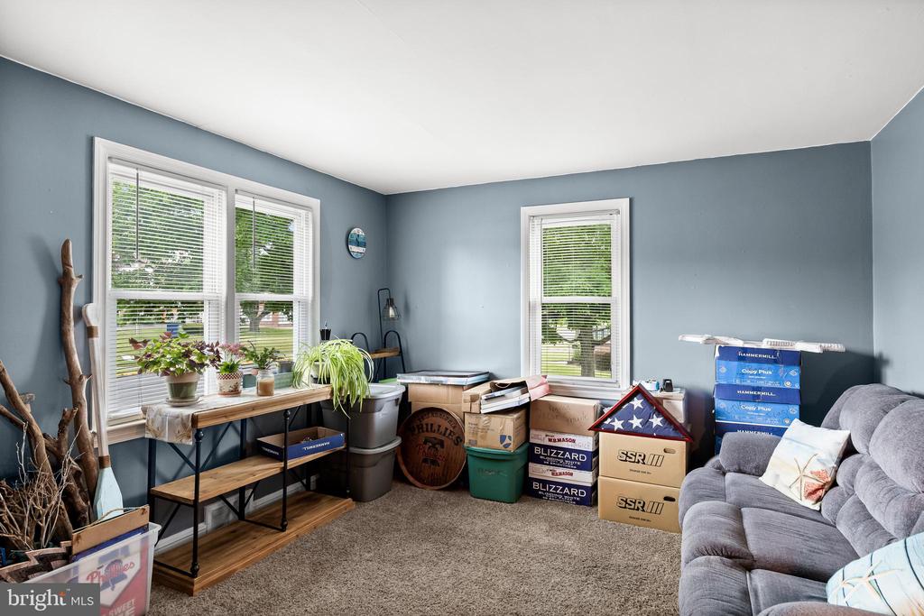 Residential in MAPLE SHADE 5