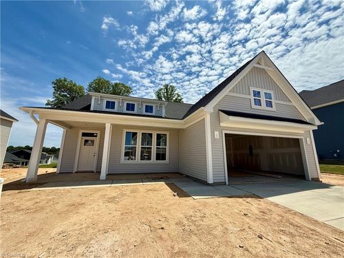 427 Yarrow Dr, Lexington, NC, 27295-7753 | Card Image