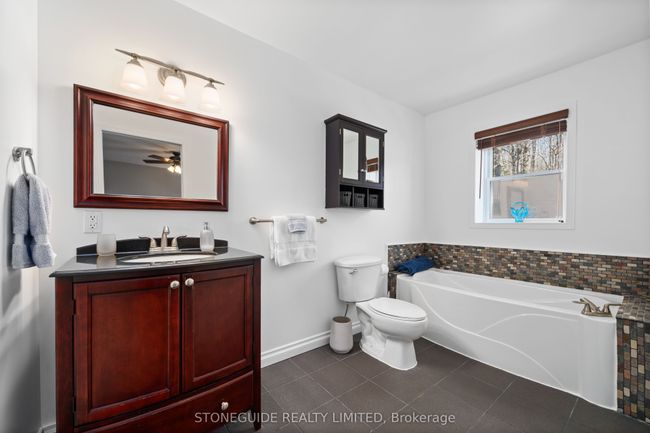 258 Robinson Rd, House other with 4 bedrooms, 4 bathrooms and 10 parking in Thomasburg ON | Image 17
