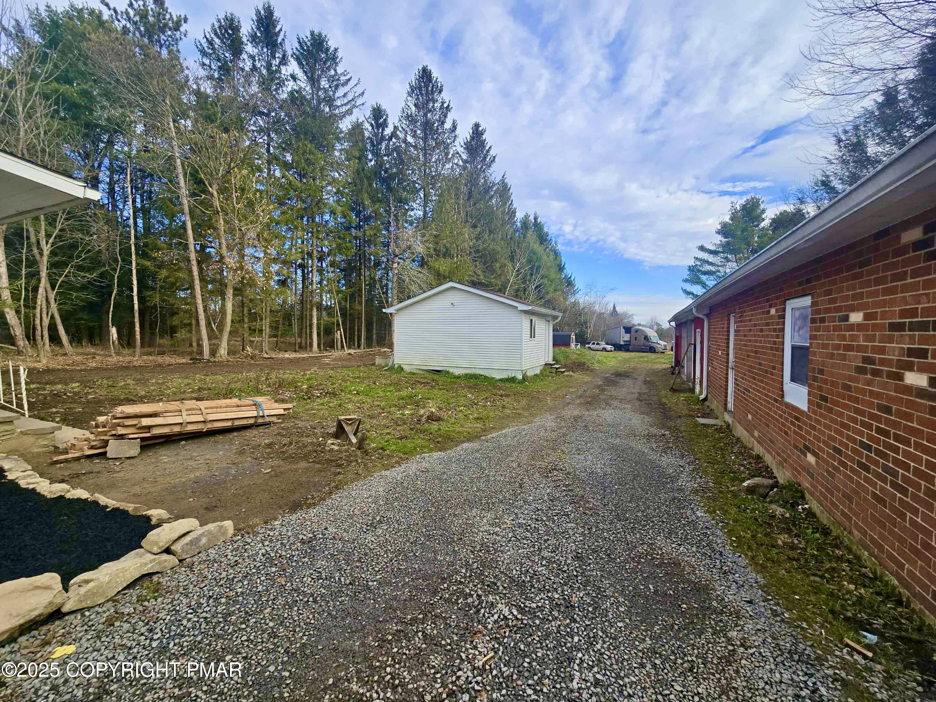 Commercial Sale in Blakeslee 3