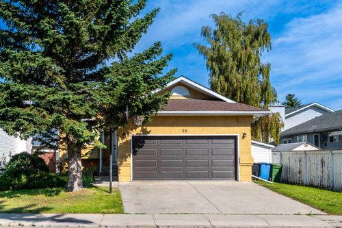 98 Del Ray Rd Ne, Calgary, AB, T1Y6V6 | Card Image