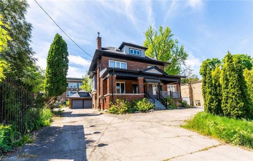 822 Main St E, Hamilton, ON, L8M1L6 | Card Image
