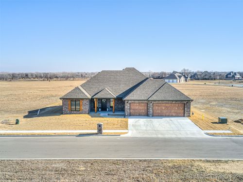 304 Barley Hill Rd, Bartlesville, OK, 74006-6056 | Card Image