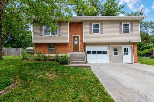 1685 W Boris Dr, Columbia, MO, 65203-8658 | Card Image