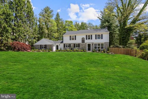 1611 Lark Ln, Villanova, PA, 19085-1907 | Card Image