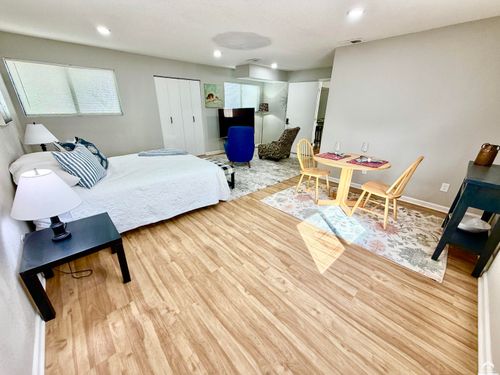 d8-1502 W 25th Ct, Lawrence, KS, 66046-4016 | Card Image