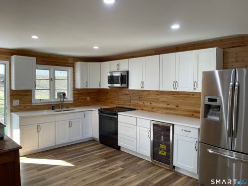 37 Long Meadow Rd, Oxford, CT, 06478-1112 | Card Image