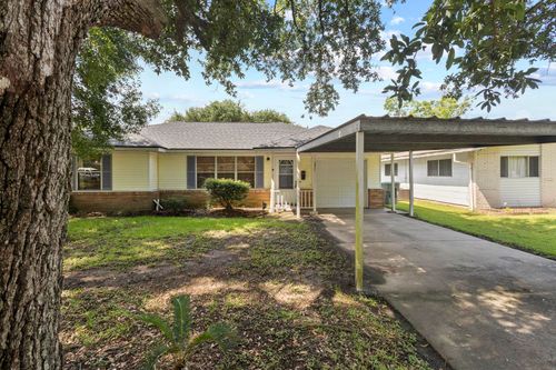 3921 Wentworth Ave, Port Arthur, TX, 77642-4135 | Card Image