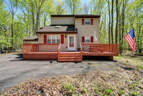 68 Sunset Dr, Gouldsboro, PA, 18424-8883 | Card Image