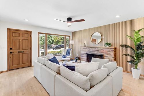 3819 Kroy Way, Sacramento, CA, 95820 | Card Image