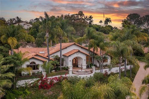651 Rolling Hills Rd, Vista, CA, 92081-7513 | Card Image