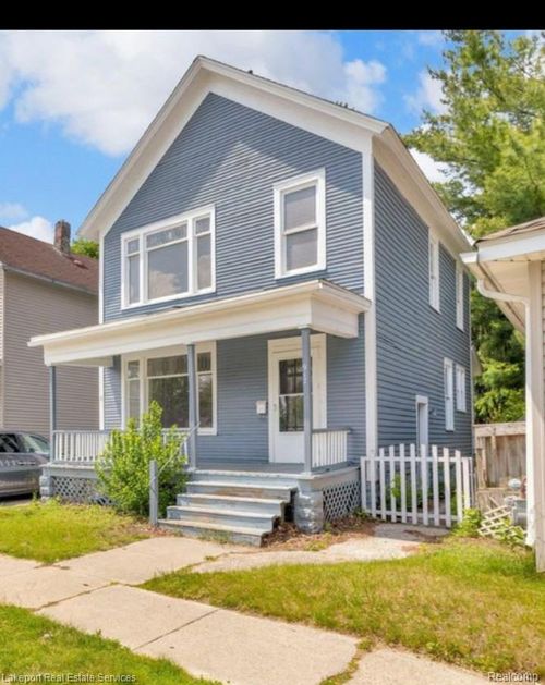 917 Saint Clair St, Port Huron, MI, 48060-3618 | Card Image