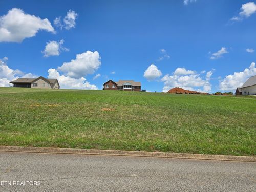 629 Winding Creek Way, Walland, TN, 37886-2167 | Card Image