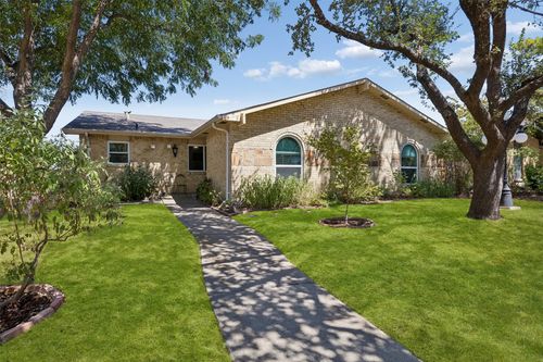 2061 E Peters Colony Rd, Carrollton, TX, 75007-3546 | Card Image