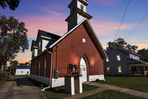 260 W 4th St, Marysville, OH, 43040-1128 | Card Image