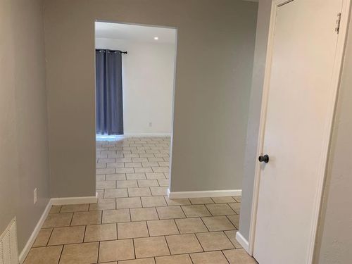 2928 N Downing Ave, Bethany, OK, 73008-4835 | Card Image