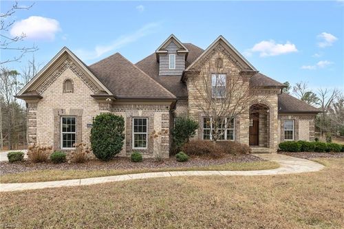 1352 Trafalgar Dr, High Point, NC, 27262-7527 | Card Image