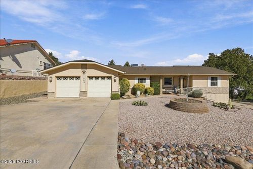 11068 E Western Sunset Dr, Dewey-Humboldt, AZ, 86327-5632 | Card Image