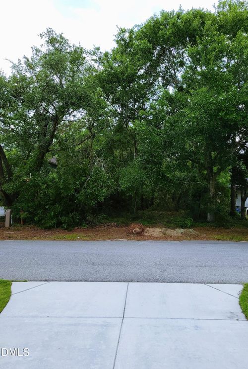 145 Ne 4th, Oak Island, NC, 28465 | Card Image