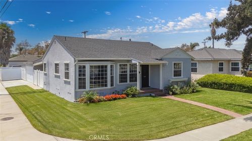 4703 N Bellflower Blvd, Long Beach, CA, 90808-1120 | Card Image