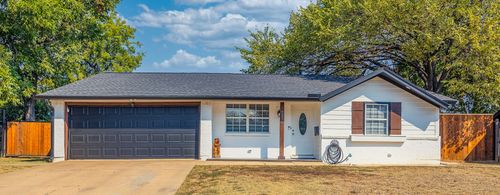 3233 Harris Ln, Haltom City, TX, 76117-3614 | Card Image