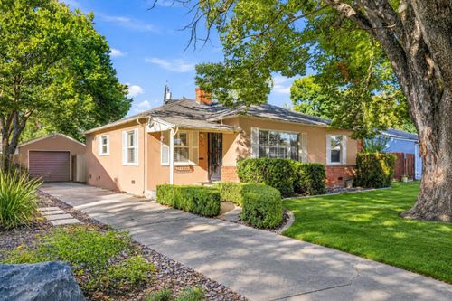 525 Dudley Way, Sacramento, CA, 95818-2112 | Card Image