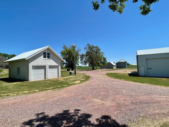 38364 200 Th St, House other with 3 bedrooms, 3 bathrooms and null parking in Springfield MN | Image 95