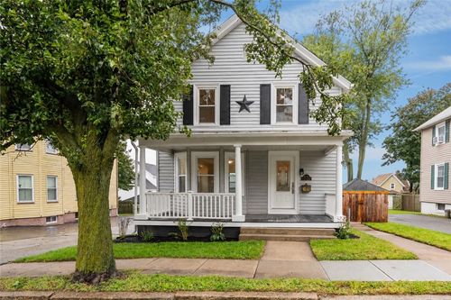 65 7th Street, East Providence, RI, 02914 | Card Image