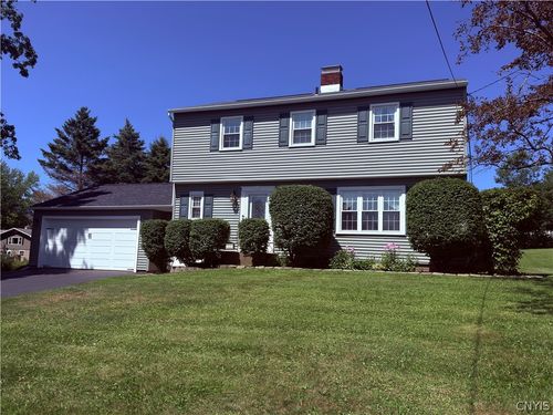 22 Mccracken Dr, Oswego, NY, 13126-6011 | Card Image