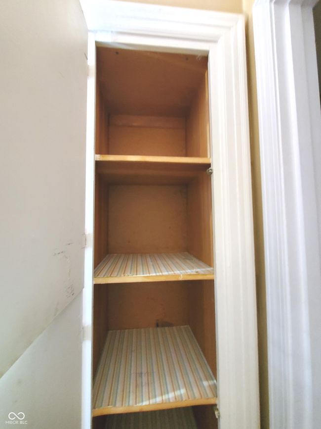 Bathroom Cabinet | Image 35
