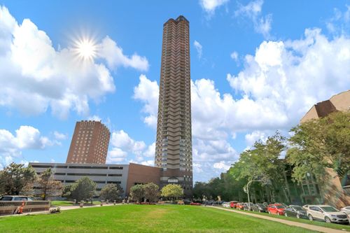 2401-3660 N Lake Shore Dr, Chicago, IL, 60613-5311 | Card Image