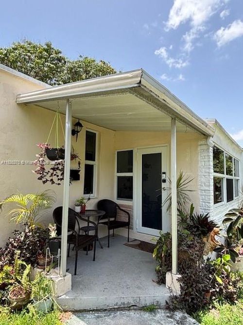 170 Nw 49th St, Miami, FL, 33127-2109 | Card Image