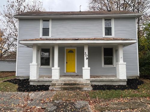 209 N West St, Westport, IN, 47283-9070 | Card Image