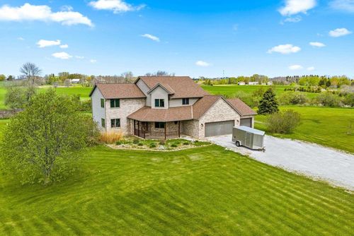 N2729 Lakeshore Road, West Kewaunee, WI, 54216 | Card Image
