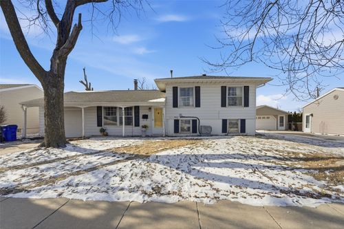 408 Day St Nw, Cedar Rapids, IA, 52405-3224 | Card Image