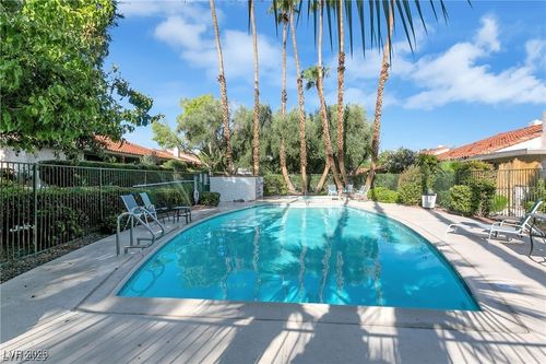 2451 Domingo St, Las Vegas, NV, 89121-4122 | Card Image