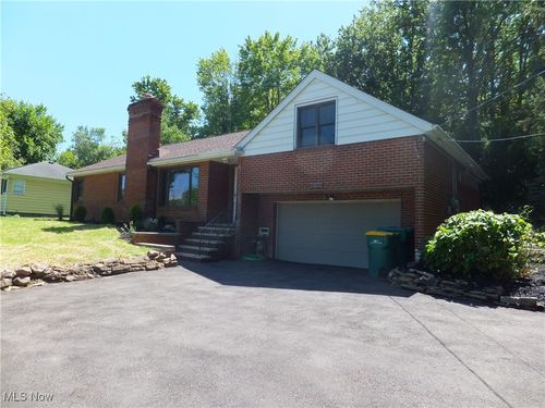 2348 Rockside Rd, Seven Hills, OH, 44131-1939 | Card Image