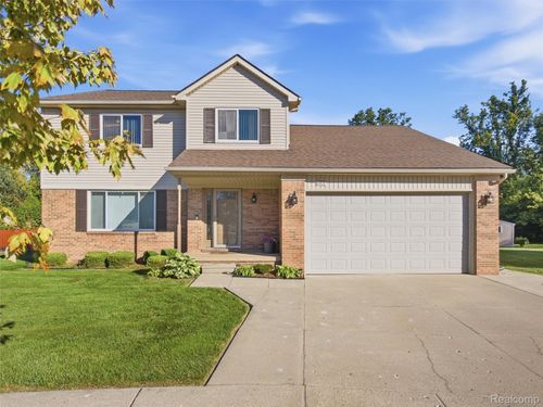 21870 Kentucky Court, Clinton Charter Township, MI, 48035 | Card Image